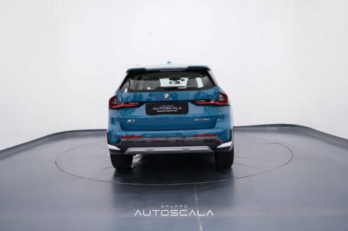 BMW X1 sDrive 18d xLine (5)