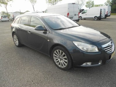 Opel Insignia Station Wagon CDTI 160CV ecoFLESports Cosmo (3)