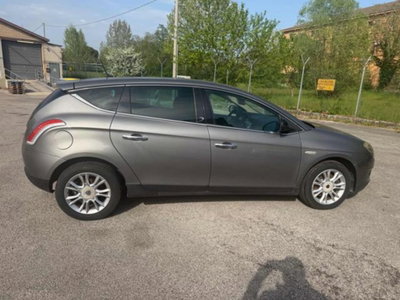 Lancia Delta 2.0 MJT DPF Executive (18)