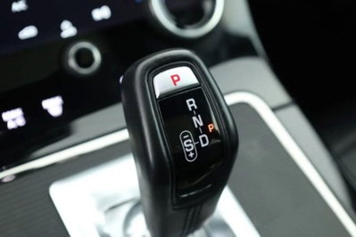 Land Rover Range Rover Evoque 2.0D I4 163CV AWD Auto R-Dynamic SE (13)