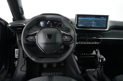 Peugeot 2008 1.2 puretech Allure s&s 100cv (8)