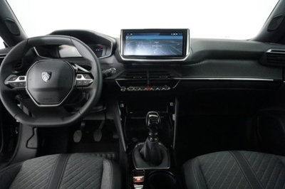 Peugeot 2008 1.2 puretech Allure s&s 100cv (9)