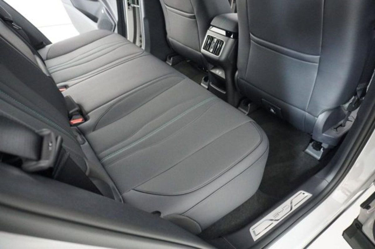 Byd Seal U DM-i 1.5 phev Design awd (11)