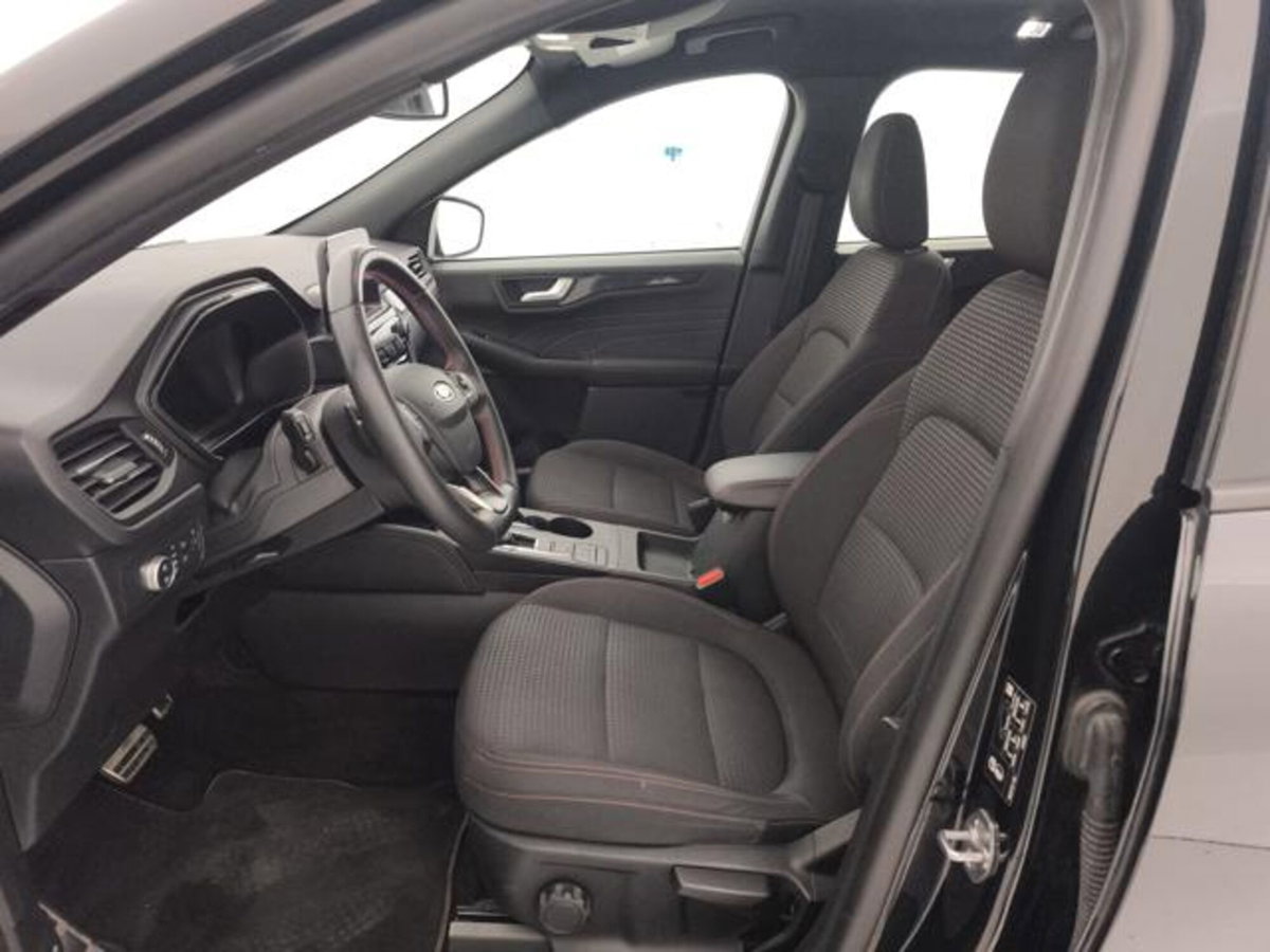 Ford Kuga 1.5 EcoBlue 120 CV 2WD ST-Line (11)