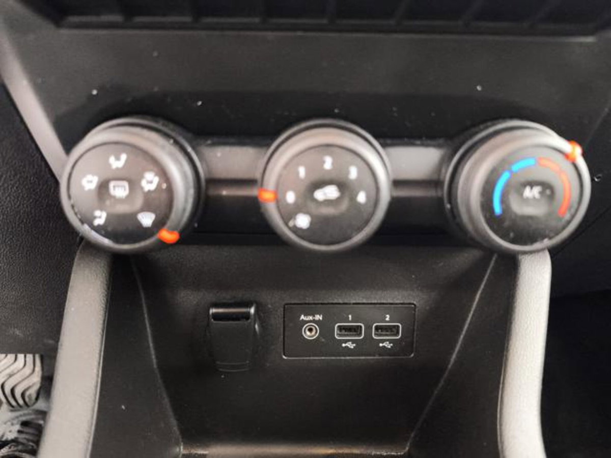 Renault Clio Blue dCi 85 CV 5 porte Business (18)