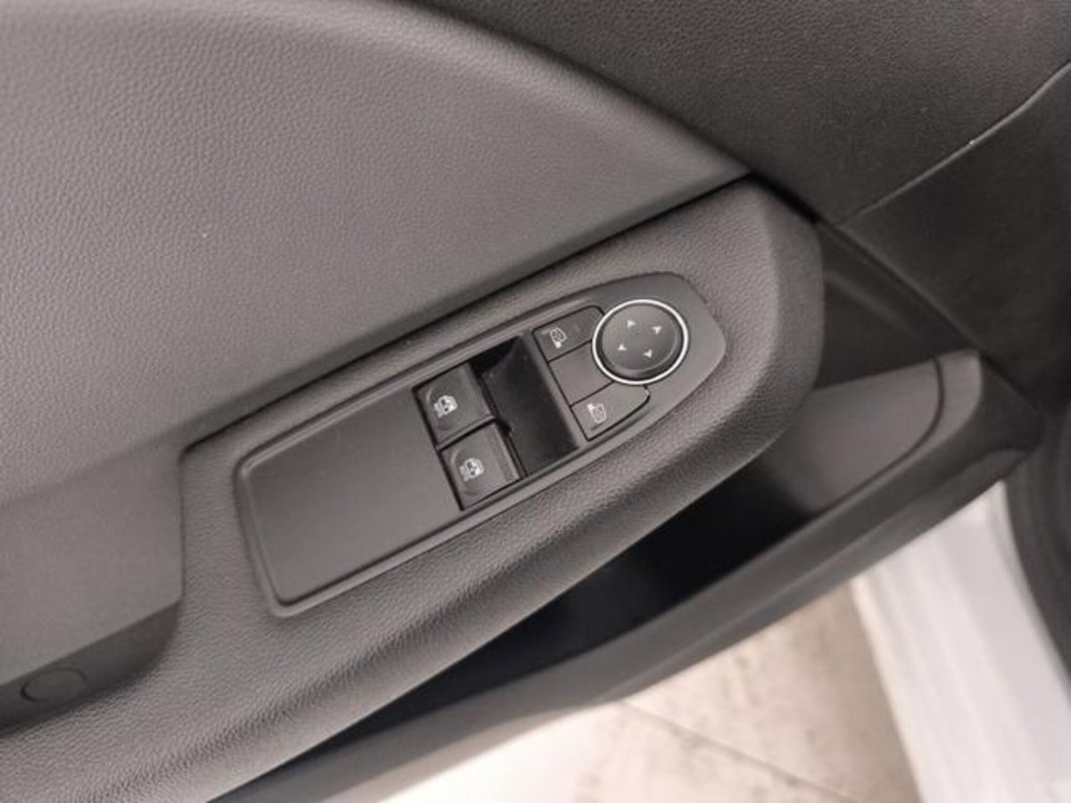 Renault Clio Blue dCi 85 CV 5 porte Business (18)