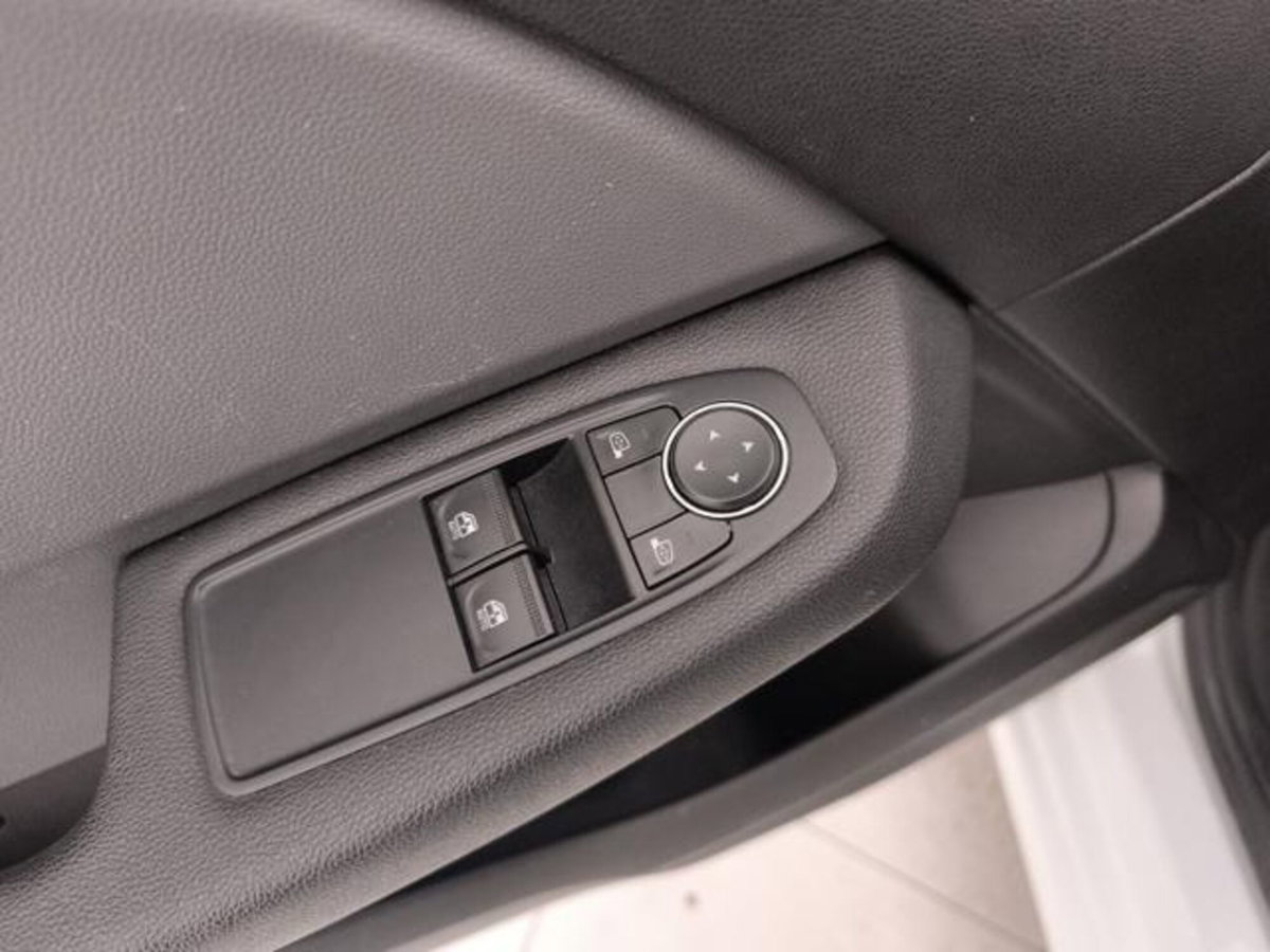 Renault Clio Blue dCi 85 CV 5 porte Business (18)