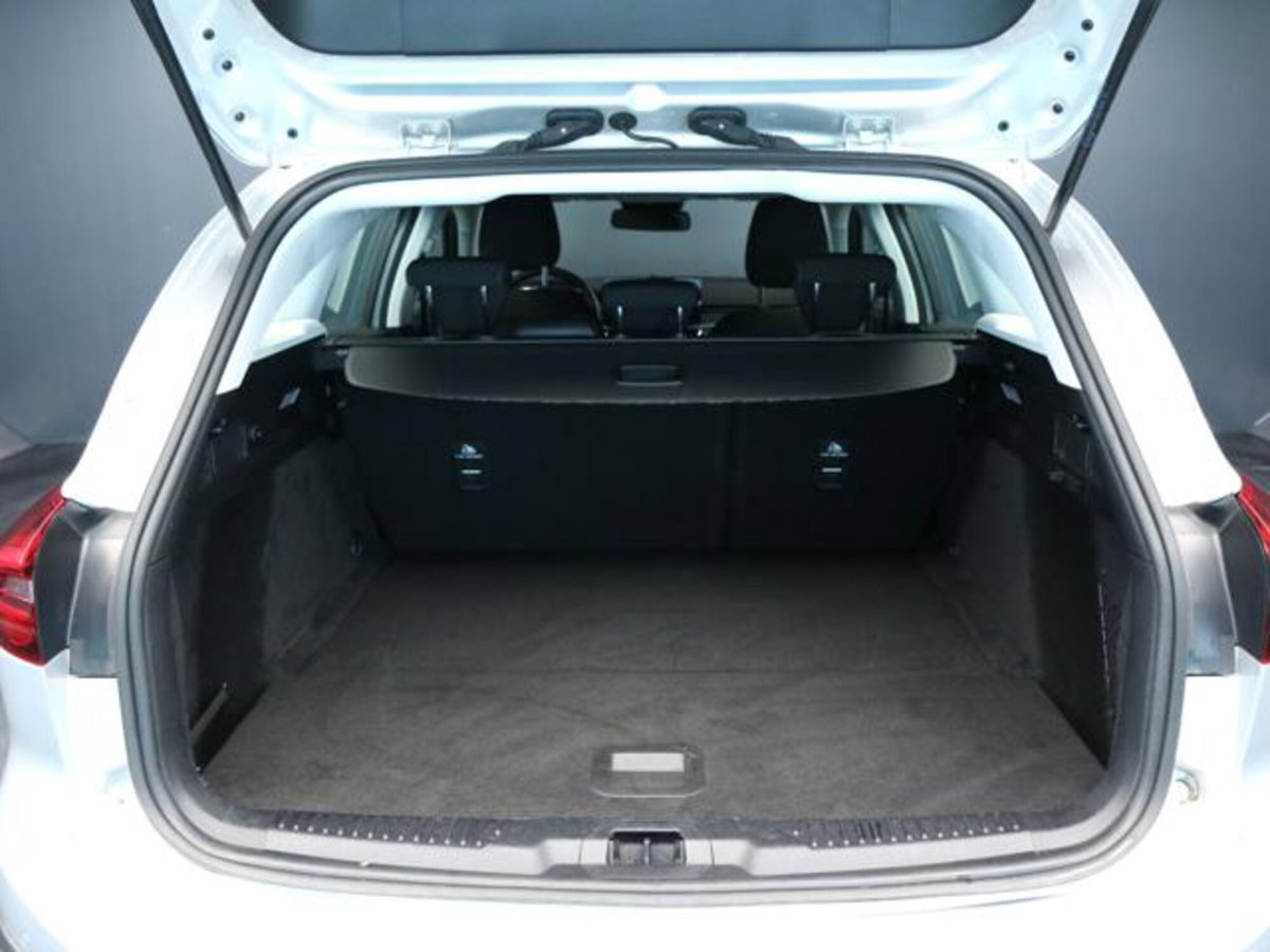 Ford Focus Station Wagon 1.0 EcoBoost Hybrid 125 CV SW Active (7)