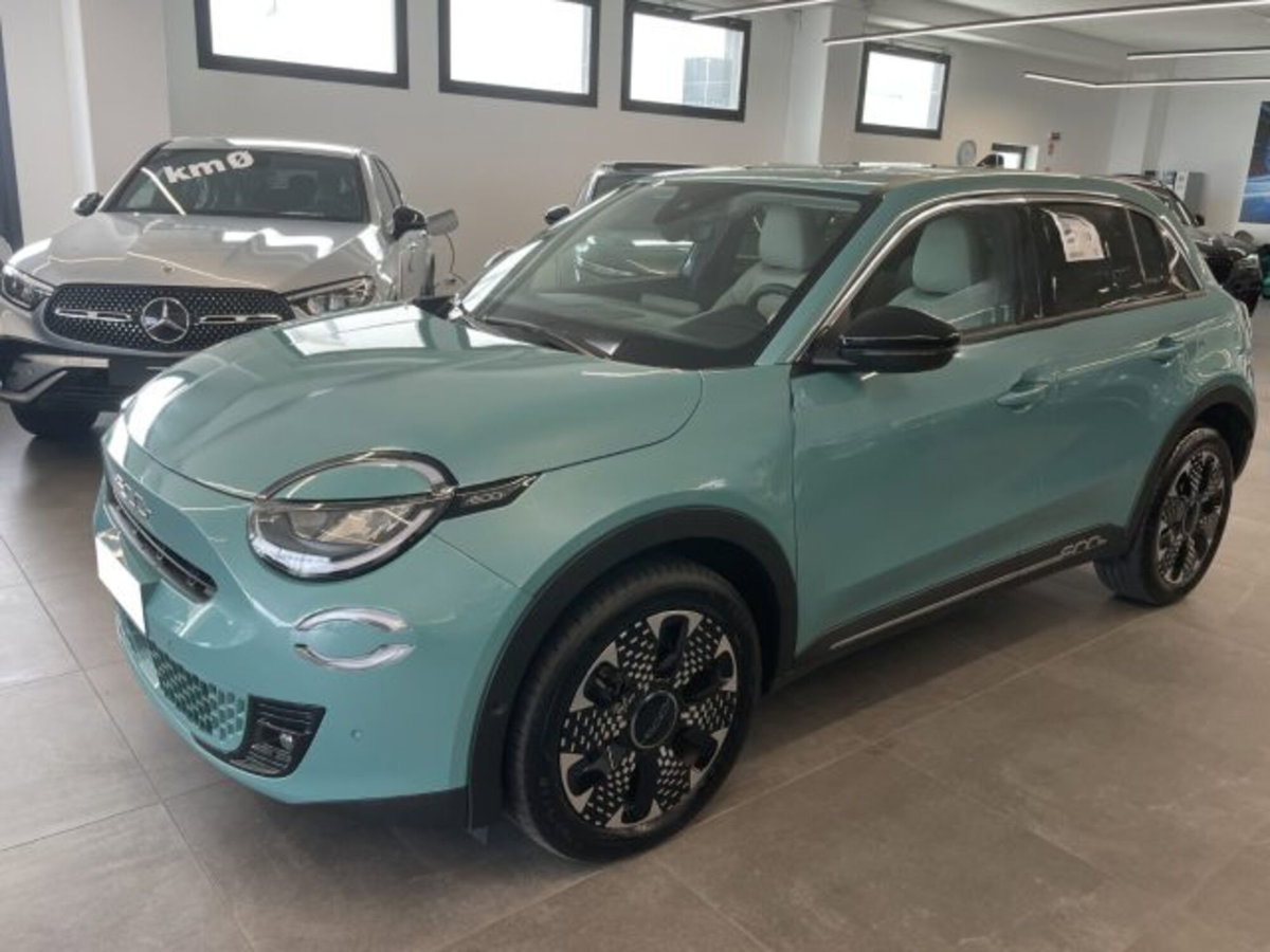 Fiat 600 1.2 hybrid La Prima 110cv auto (14)
