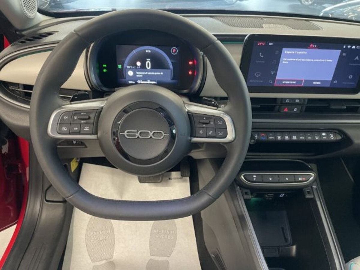 Fiat 600 1.2 hybrid La Prima 110cv auto (2)