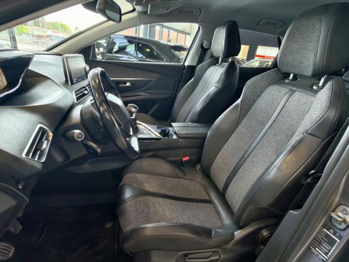 Peugeot 3008 BlueHDi 130 S&S EAT8 GT Line (10)