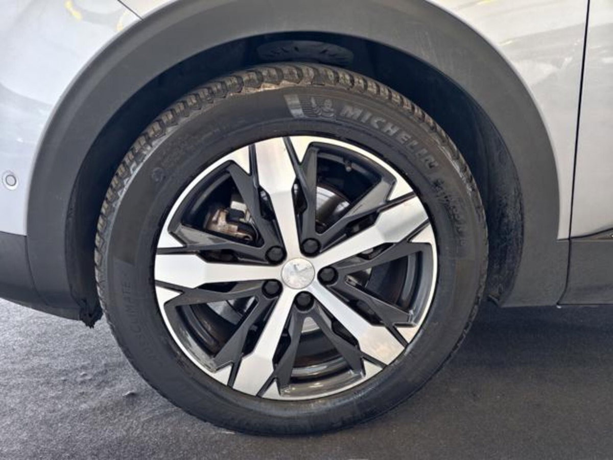 Peugeot 3008 BlueHDi 130 S&S EAT8 GT Line (7)