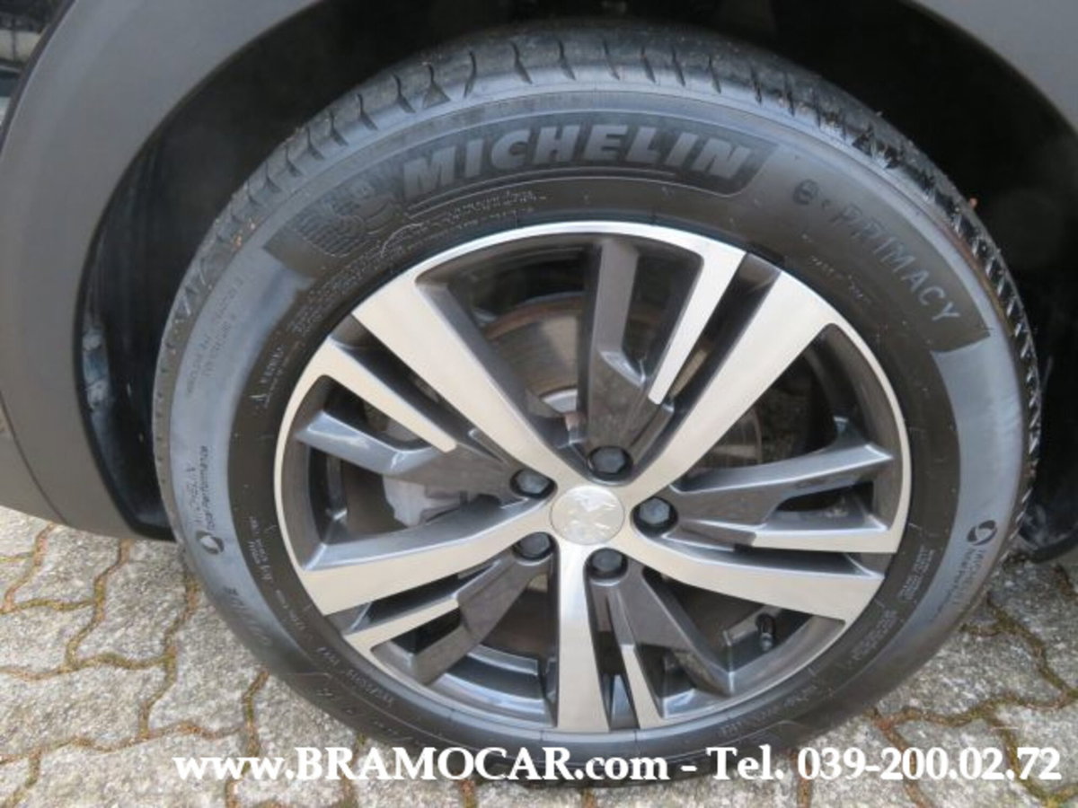 Peugeot 3008 BlueHDi 130 S&S EAT8 Allure Pack (10)