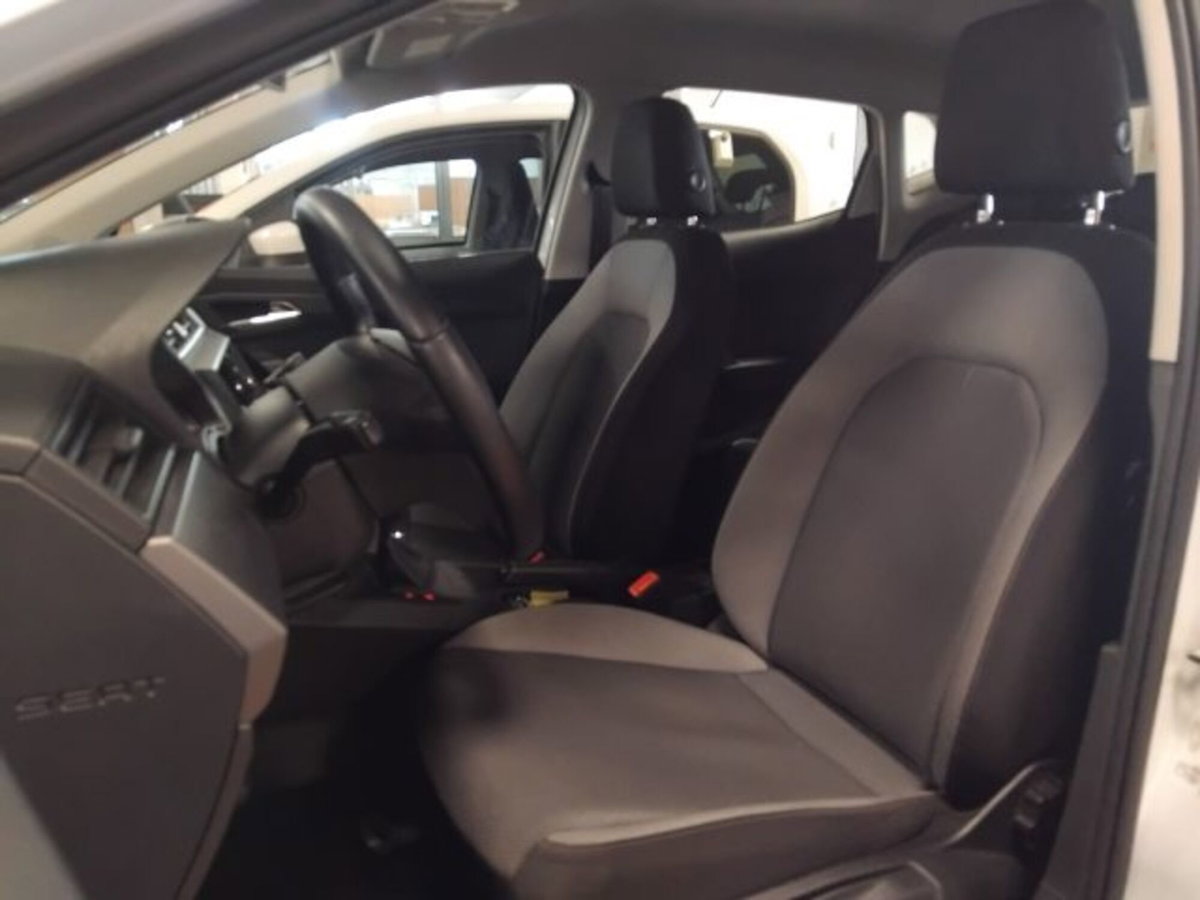 SEAT Ibiza 1.6 TDI 95 CV 5 porte Business (16)