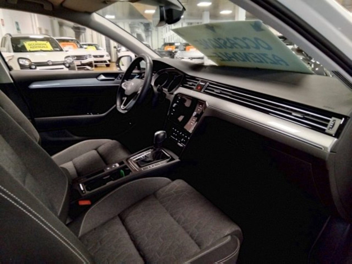Volkswagen Passat Variant 2.0 TDI SCR EVO DSG Business (12)