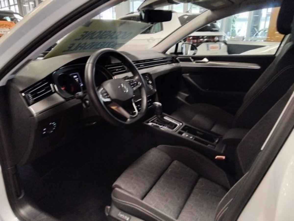 Volkswagen Passat Variant 2.0 TDI SCR EVO DSG Business (14)