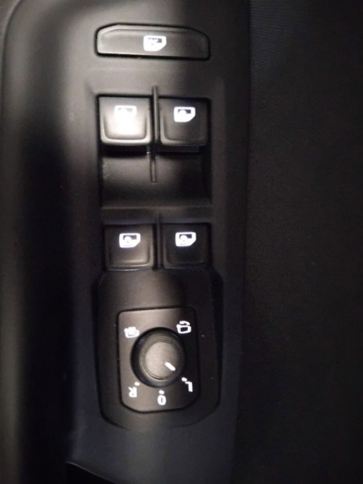 Volkswagen Passat Variant 2.0 TDI SCR EVO DSG Business (16)