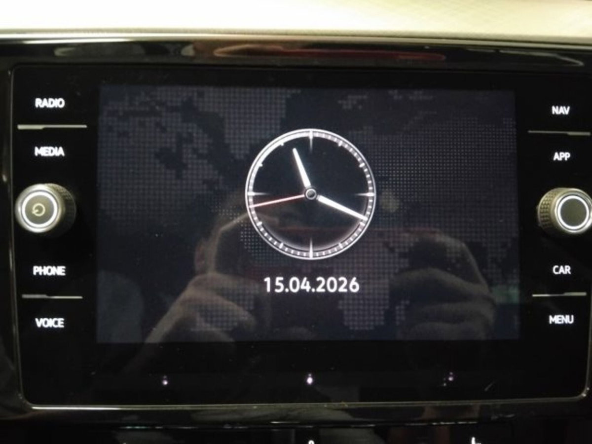 Volkswagen Passat Variant 2.0 TDI SCR EVO DSG Business (19)