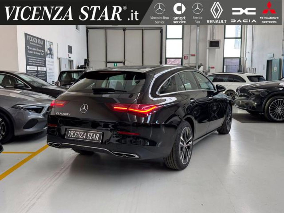 Mercedes-Benz CLA Shooting Brake 200 d Shooting Brake Sport (3)