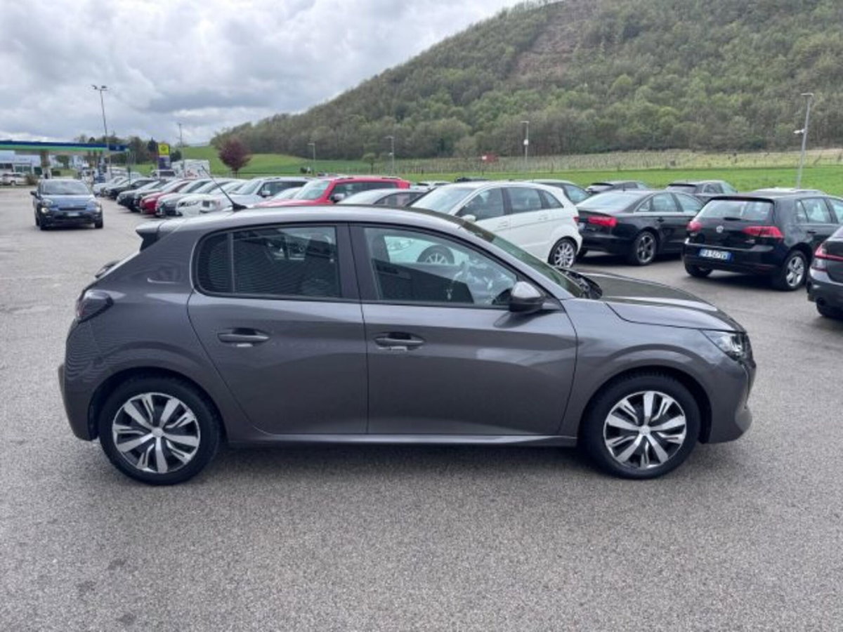 Peugeot 208 PureTech 100 Stop&Start 5 porte Allure (4)