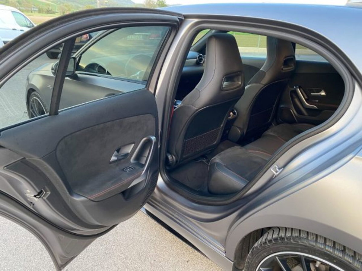 Mercedes-Benz Classe A Sedan 35 4Matic 4p. AMG (17)