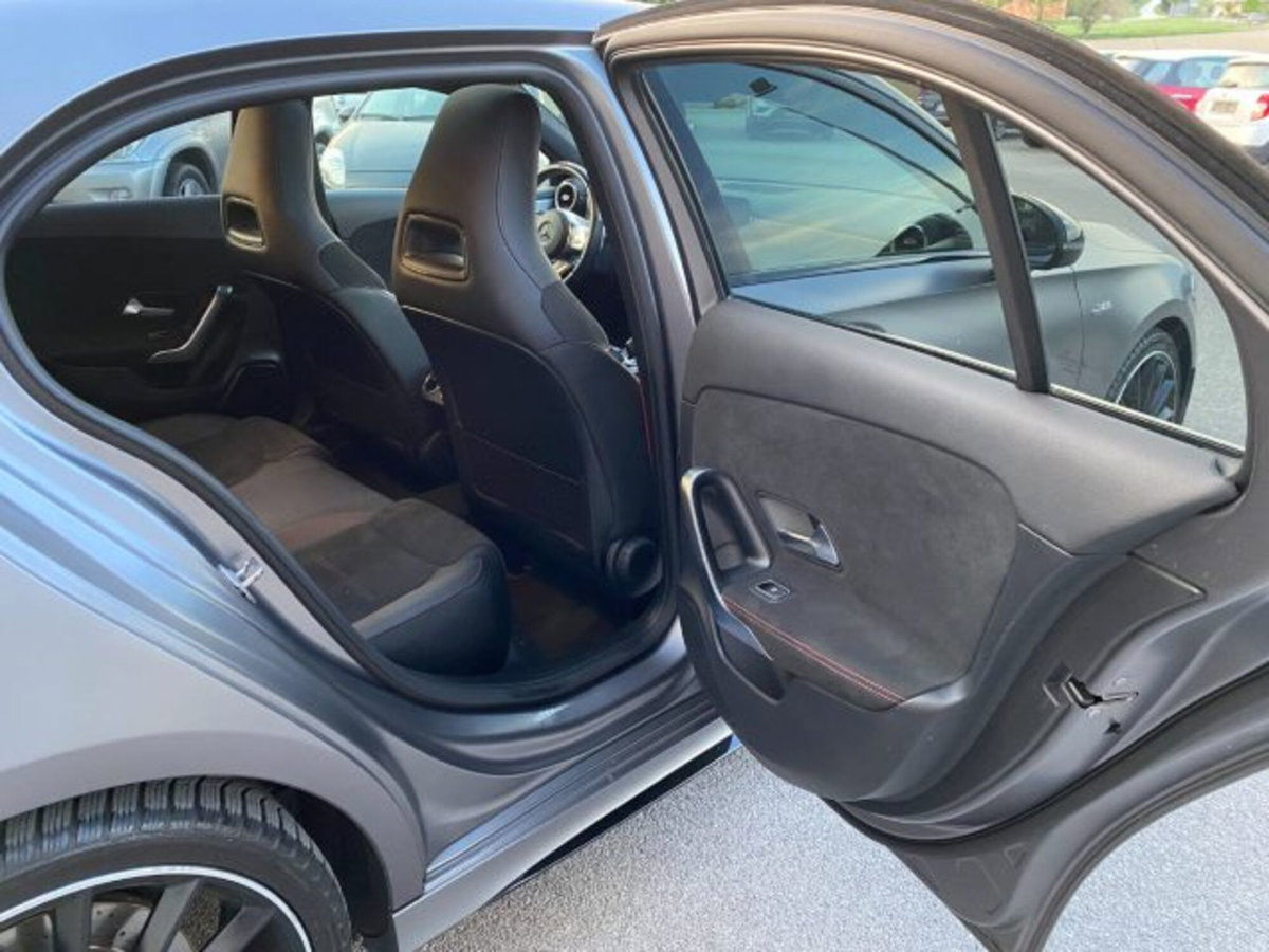 Mercedes-Benz Classe A Sedan 35 4Matic 4p. AMG (18)
