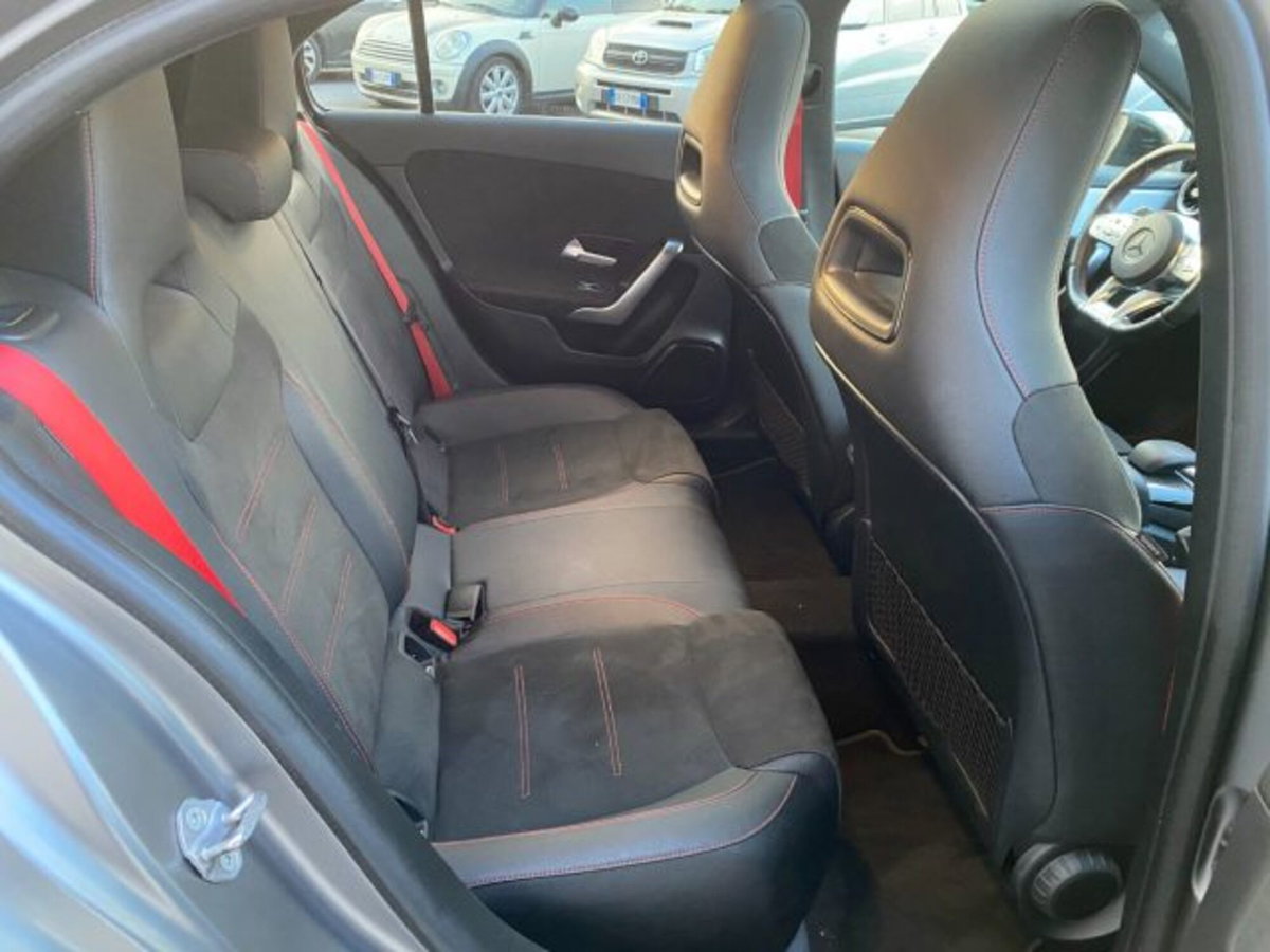 Mercedes-Benz Classe A Sedan 35 4Matic 4p. AMG (19)
