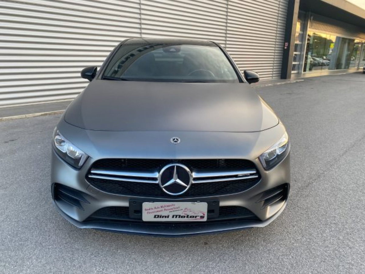 Mercedes-Benz Classe A Sedan 35 4Matic 4p. AMG (2)