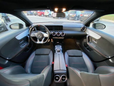 Mercedes-Benz Classe A Sedan 35 4Matic 4p. AMG (9)