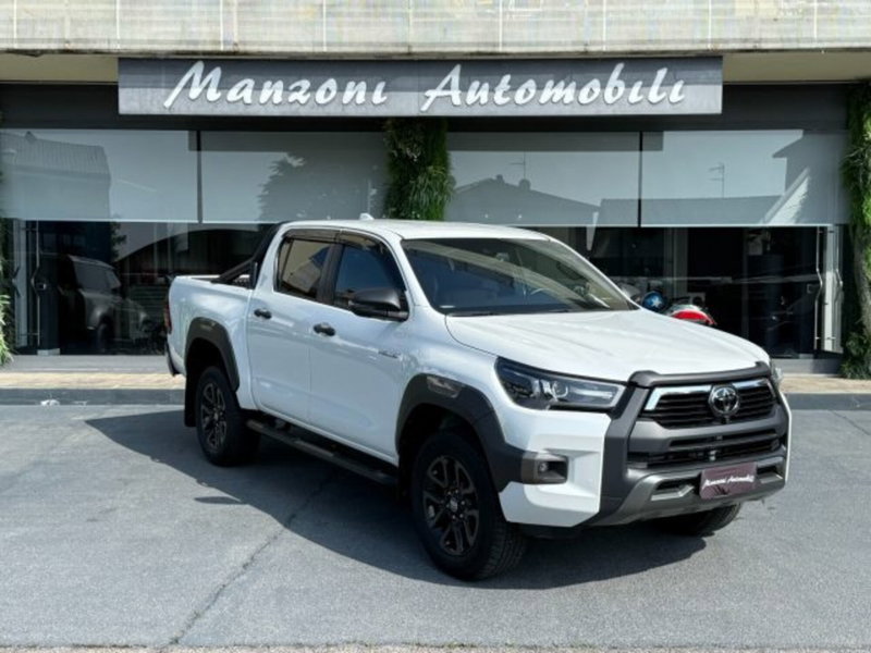 Toyota Hilux 2.8 D A/T 4WD porte Double Cab Invincible