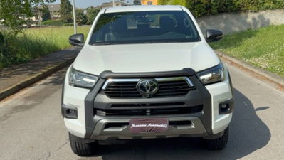 Toyota Hilux 2.8 D A/T 4WD porte Double Cab Invincible (15)