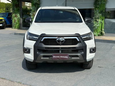 Toyota Hilux 2.8 D A/T 4WD porte Double Cab Invincible (2)