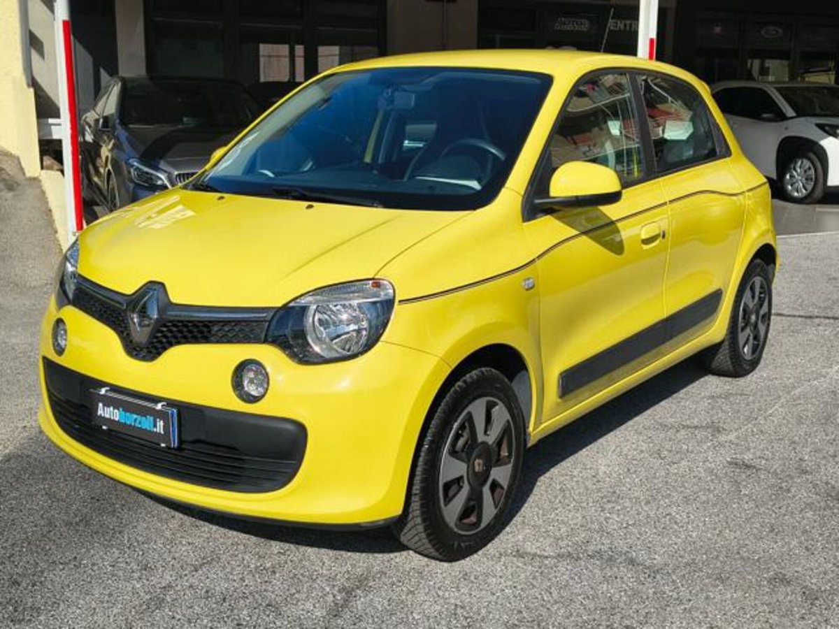 Renault Twingo 1.0 SCe Live (15)