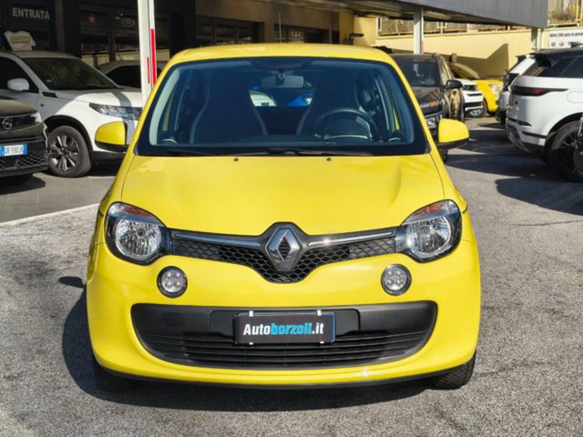 Renault Twingo 1.0 SCe Live (2)