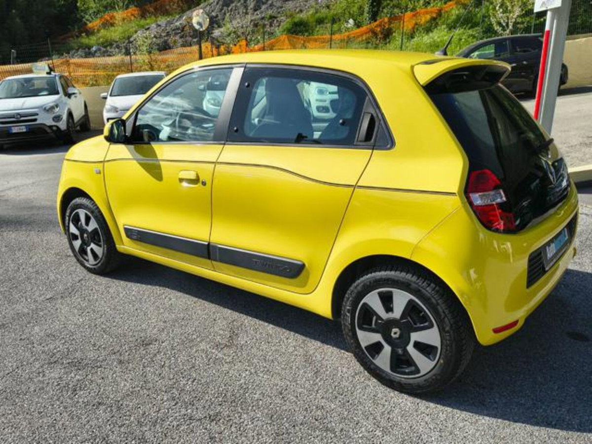 Renault Twingo 1.0 SCe Live (5)