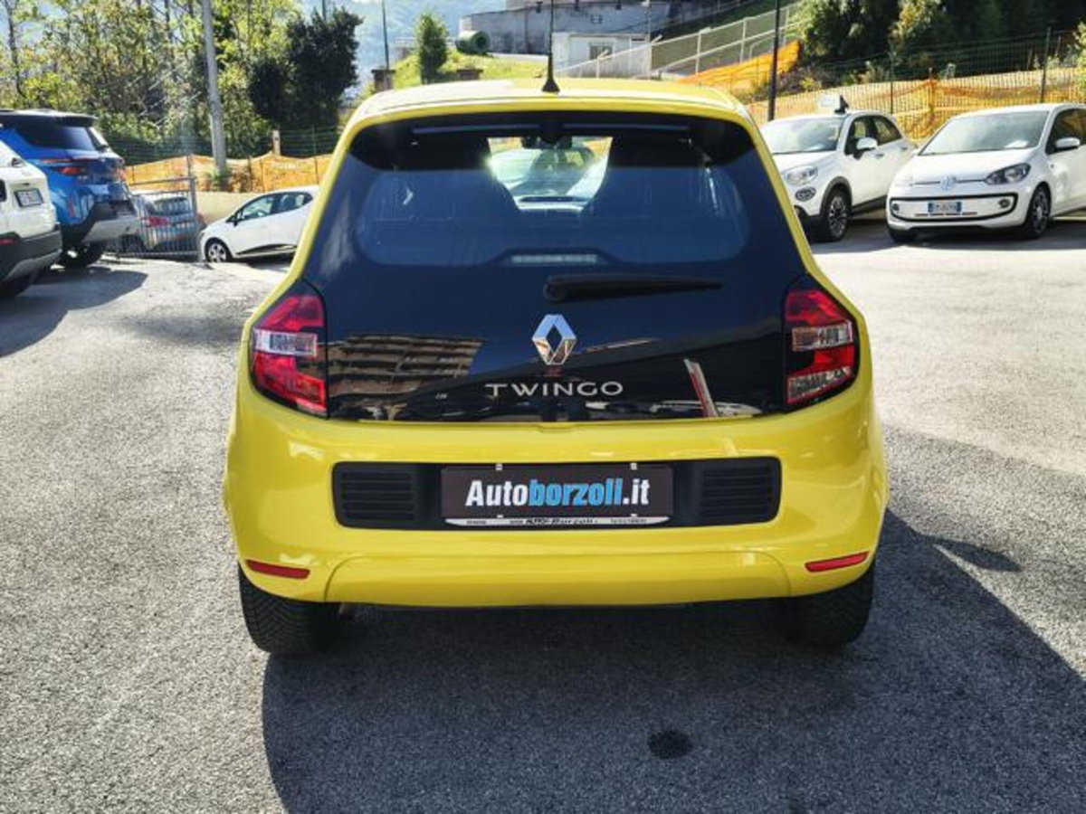 Renault Twingo 1.0 SCe Live (6)