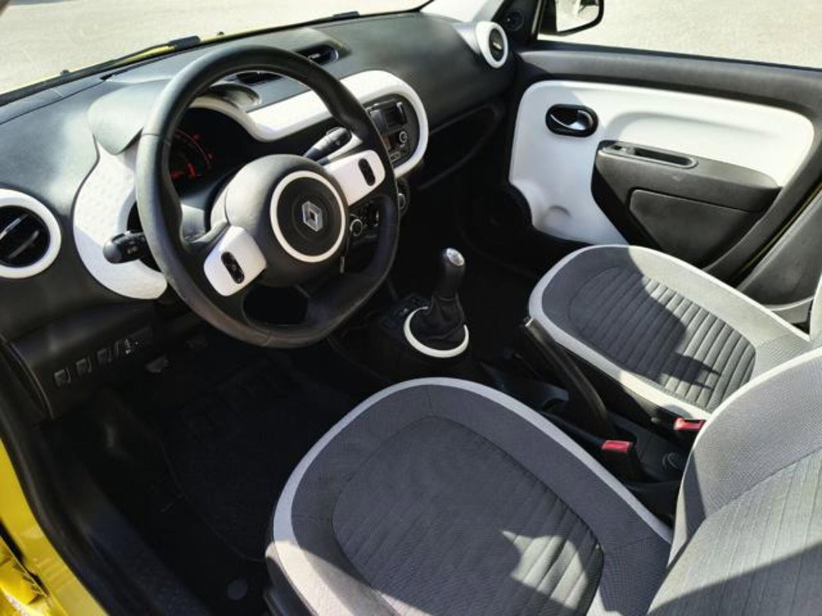Renault Twingo 1.0 SCe Live (7)