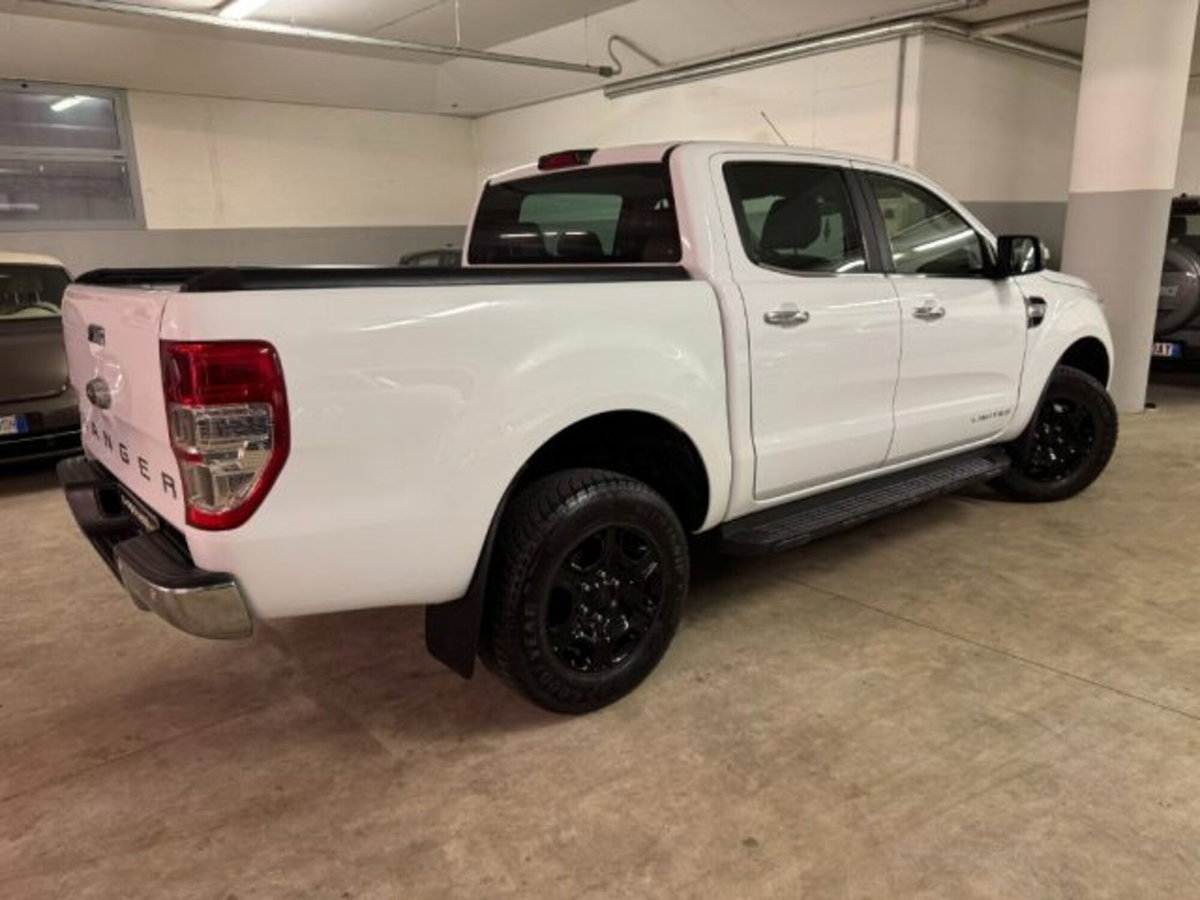 Ford Ranger Pick-up Ranger 3.2 TDCi DC Limited 5pt. (5)