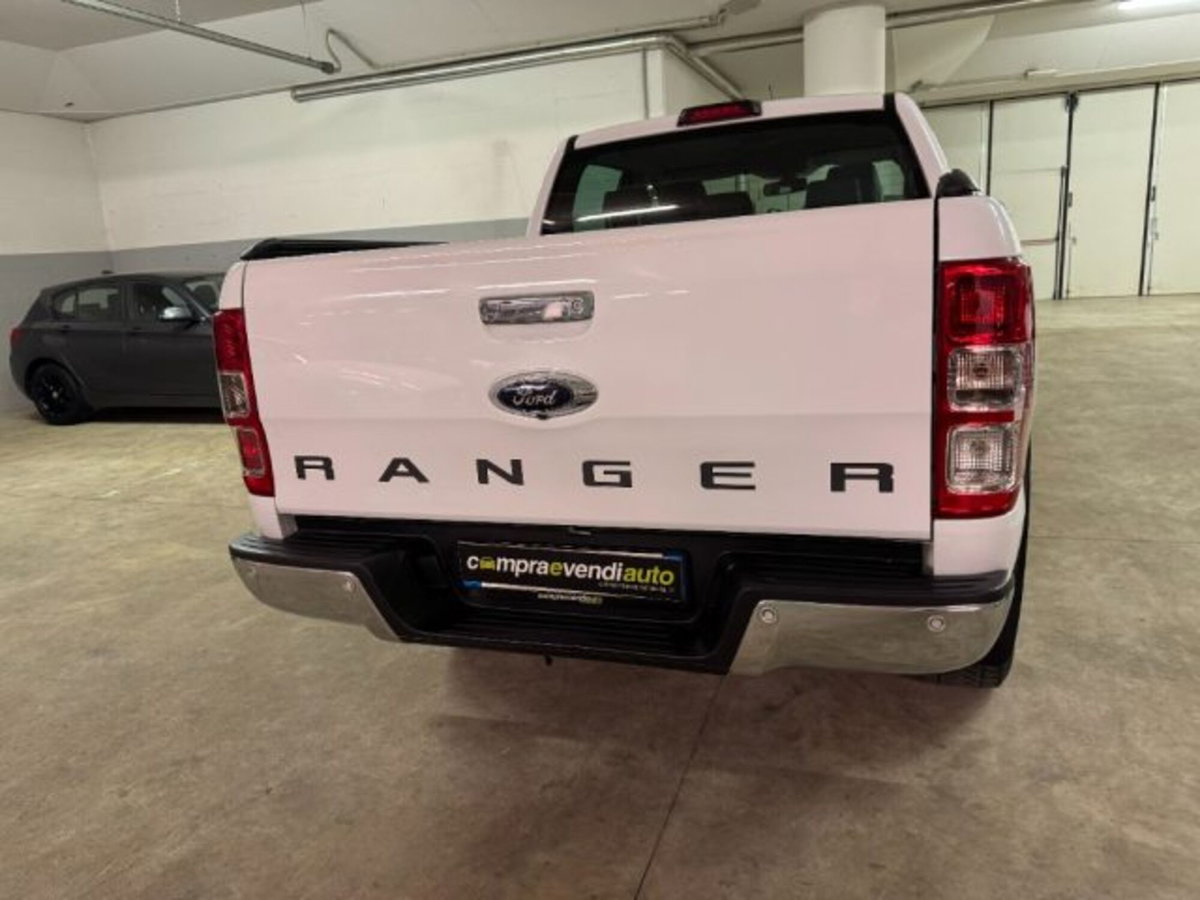 Ford Ranger Pick-up Ranger 3.2 TDCi DC Limited 5pt. (9)