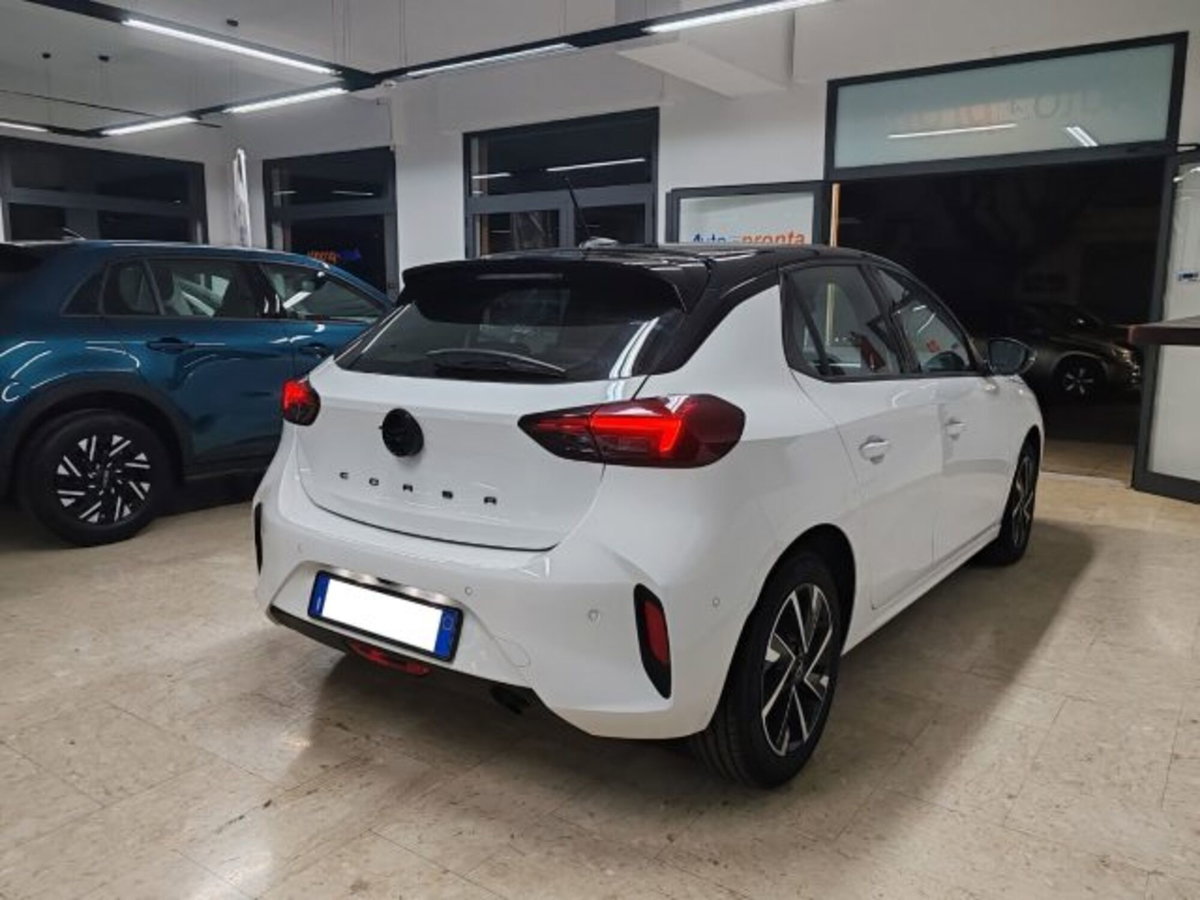 Opel Corsa 1.2 GS s&s 75cv (4)