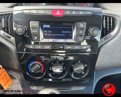 Lancia Ypsilon 1.0 FireFly 5 porte S&S Hybrid Ecochic Silver (12)