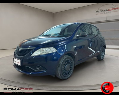 Lancia Ypsilon 1.0 FireFly 5 porte S&S Hybrid Ecochic Silver (2)