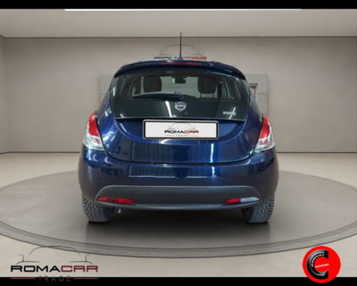 Lancia Ypsilon 1.0 FireFly 5 porte S&S Hybrid Ecochic Silver (4)