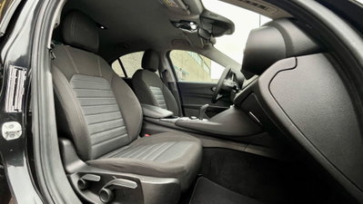 Alfa Romeo Giulia 2.2 Turbodiesel 160 CV AT8 Executive (12)