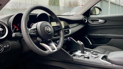 Alfa Romeo Giulia 2.2 Turbodiesel 160 CV AT8 Executive (16)