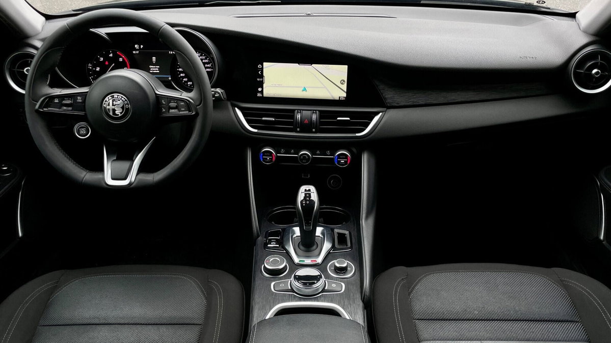 Alfa Romeo Giulia 2.2 Turbodiesel 160 CV AT8 Executive (17)