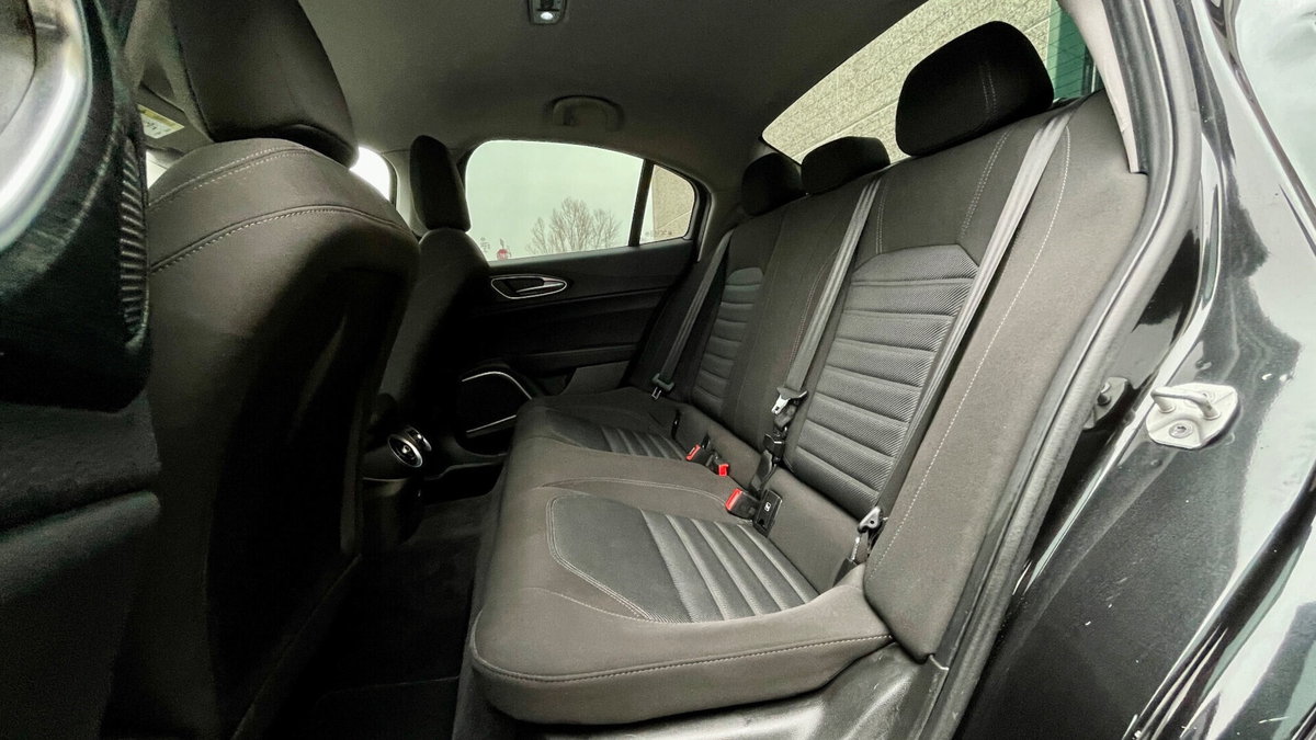 Alfa Romeo Giulia 2.2 Turbodiesel 160 CV AT8 Executive (10)