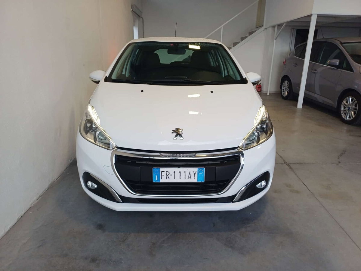 Peugeot 208 75 5 porte Active (2)