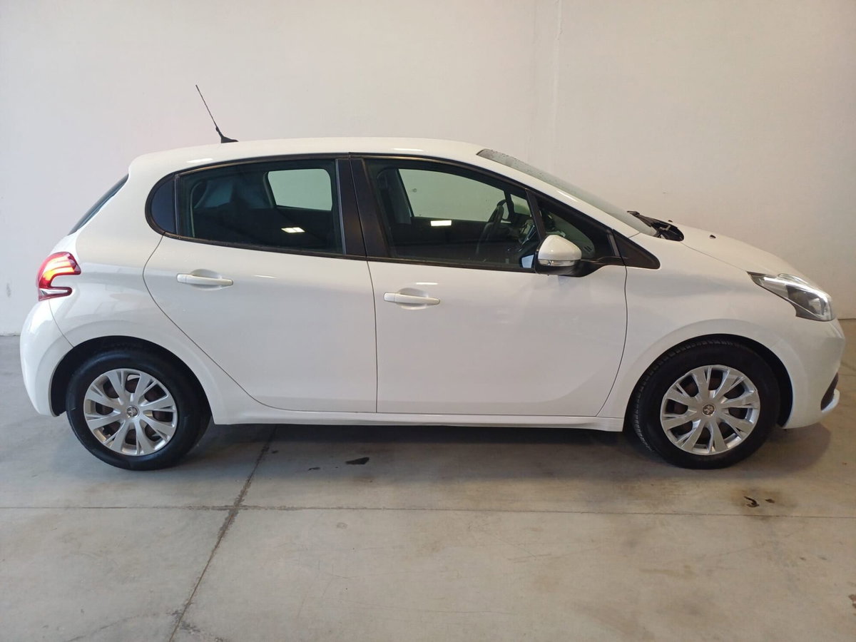 Peugeot 208 75 5 porte Active (3)