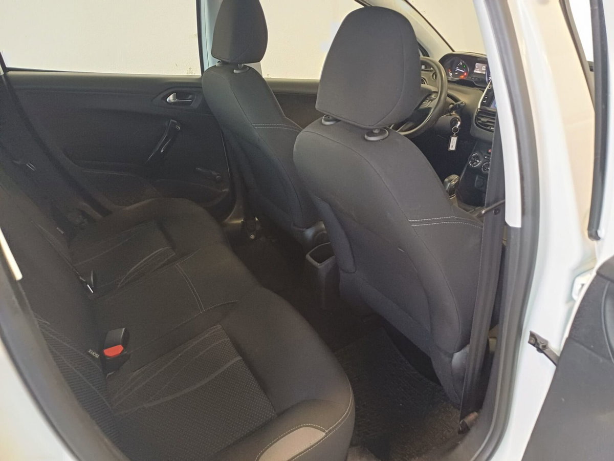 Peugeot 208 75 5 porte Active (7)